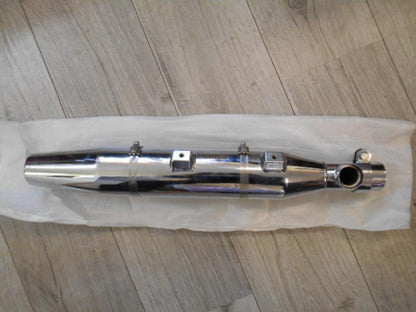 Baksidan på Ljuddämpare från en H-D Sportster 883 XL -2009 motorcykel.