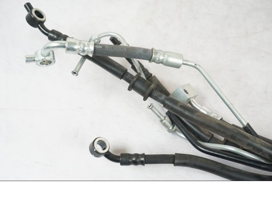 Extrabild2 på Bromsledning från en Kawasaki Z 900 -2019 motorcykel.