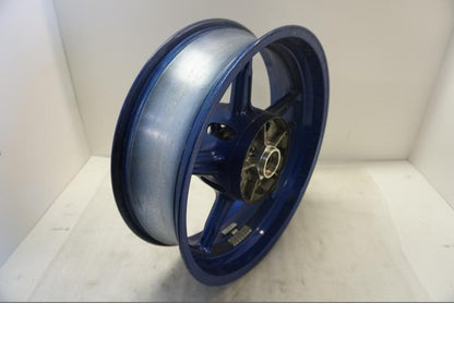 Framsidan på Fälg från en Suzuki SV 650 -2016 motorcykel.