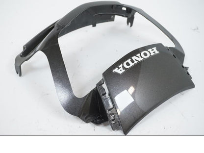 Vänster sida på Frontkåpa från en Honda CBR 600 -1998 motorcykel.