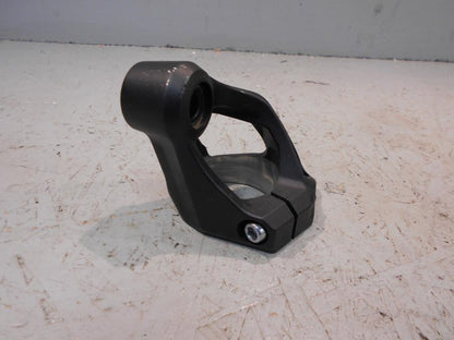 Framsidan på Styrfäste från en Kawasaki Ninja H2 -2018 motorcykel.