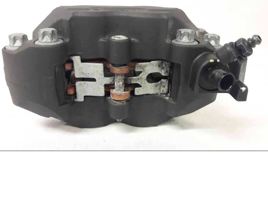 Baksidan på Bromsok från en Kawasaki Z 900 -2020 motorcykel.