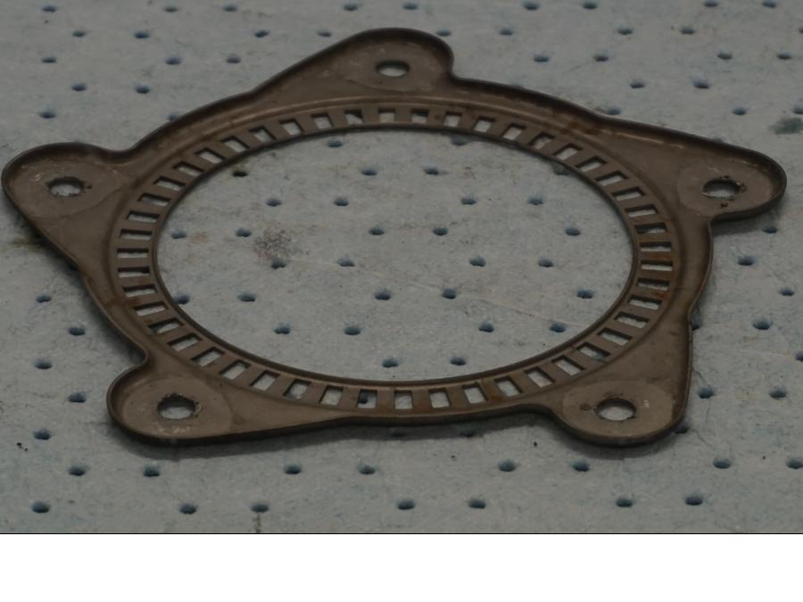 Baksidan på ABS krans från en BMW F 800 ST -2007 motorcykel.