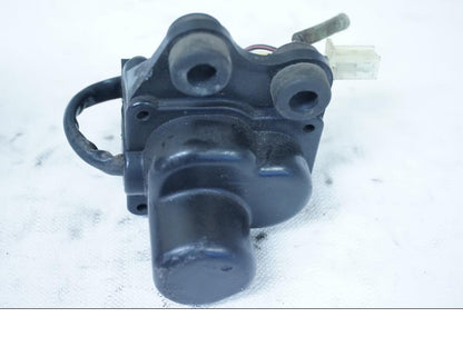 Höger sida på Avgasspjällmotor från en Yamaha YZF 1000 R -1997 motorcykel.