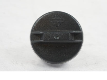 Framsidan på Bensintanklucka från en H-D Street Glide FLHX -2012 motorcykel.