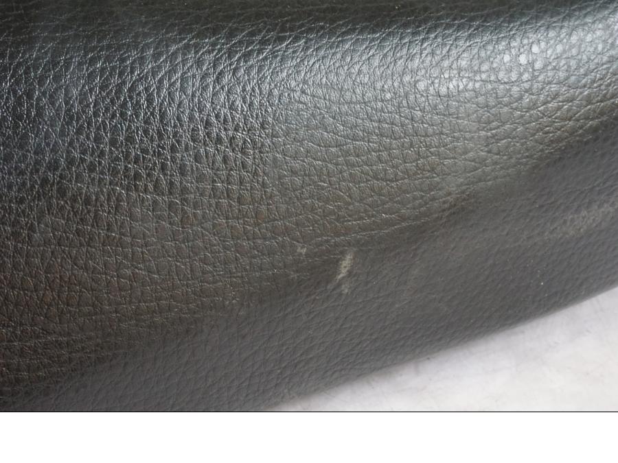 Vänster sida på Sadel från en Honda CBR 1000 F -1999 motorcykel.