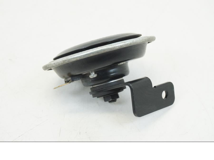 Baksidan på Signalhorn / Tuta från en Suzuki GSX 1300 R -2017 motorcykel.