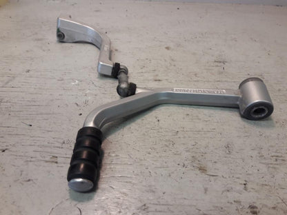 Framsidan på Växelpedal från en BMW R 1150 R -2004 motorcykel.