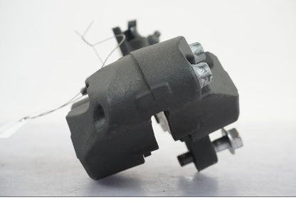 Höger sida på Bromsok från en Kawasaki Z 900 -2019 motorcykel.