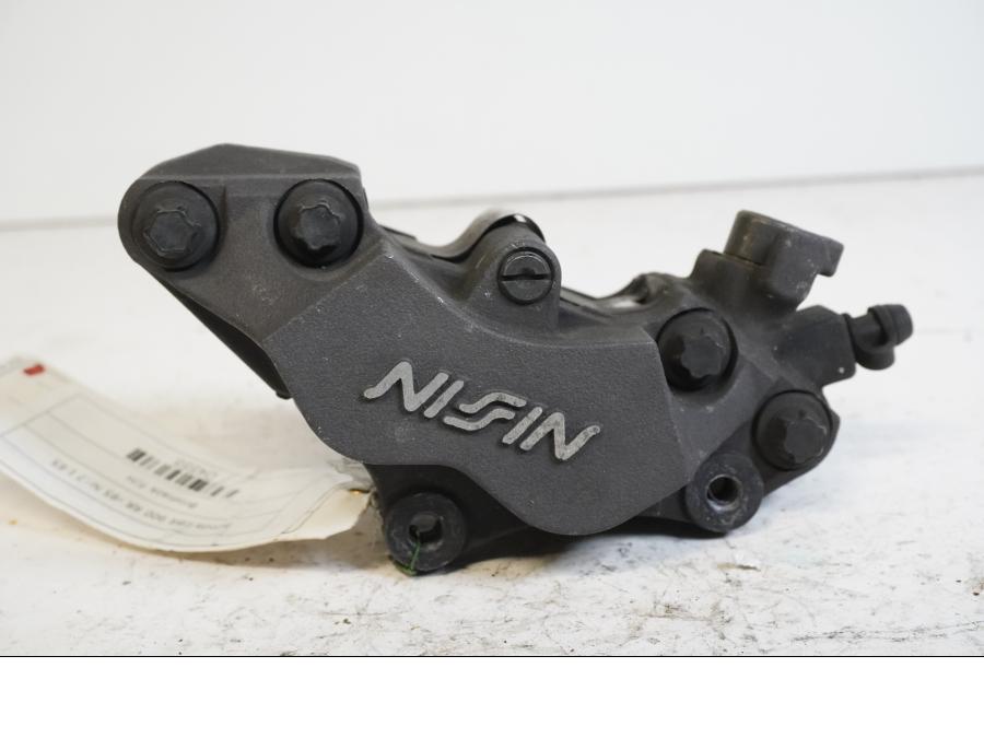 Baksidan på Bromsok från en Honda CBR 900 RR -1995 motorcykel.