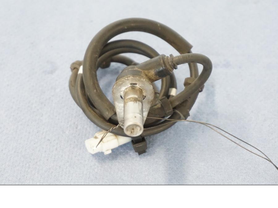 Framsidan på ABS givare från en Yamaha X-Max 250 -2016 scooter.