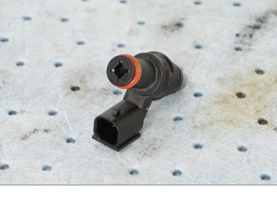 Vänster sida på Spridare från en Suzuki GSX-R 1000 -2008 motorcykel.