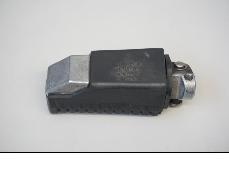 Baksidan på Fotpinne från en BMW R 1200 GSA -2011 motorcykel.