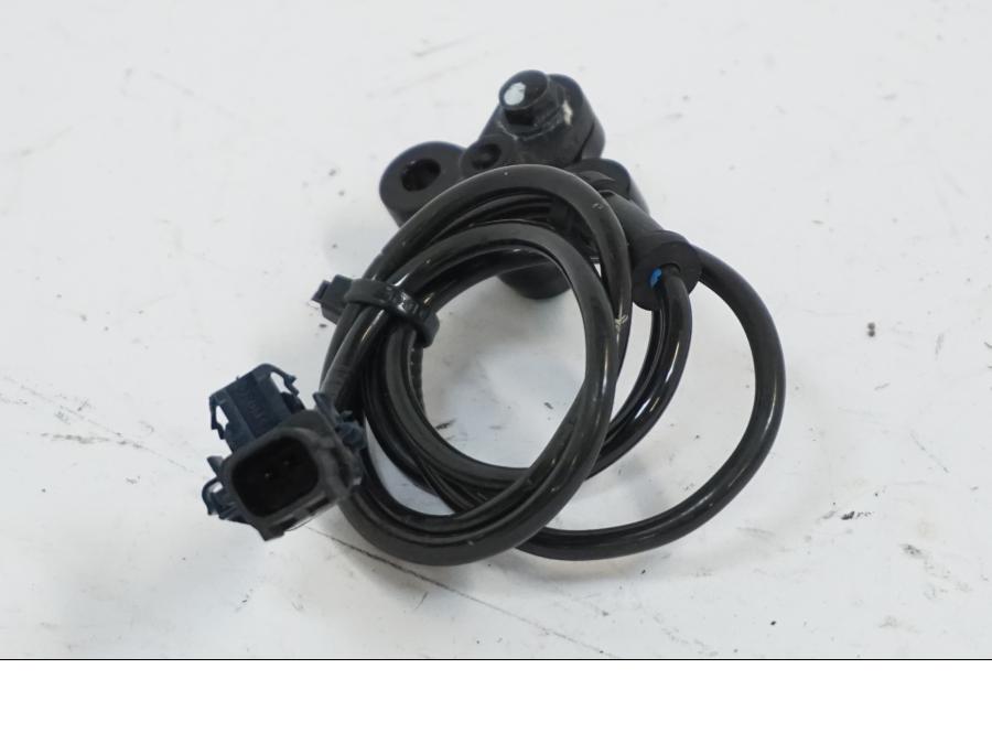 Snett uppifrån på ABS givare från en Honda CB 650 R -2019 motorcykel.