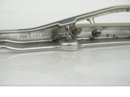 Extrabild2 på Sidostöd från en Ducati Streetfighter V4 -2020 motorcykel.