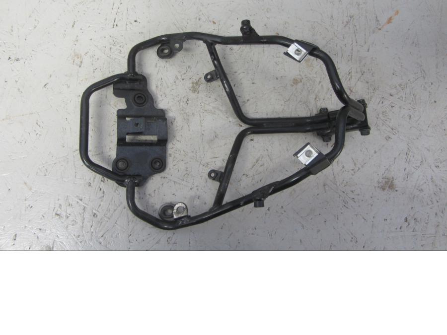 Framsidan på Toppkåpstag från en Yamaha XT660Z Tenere -2009 motorcykel.