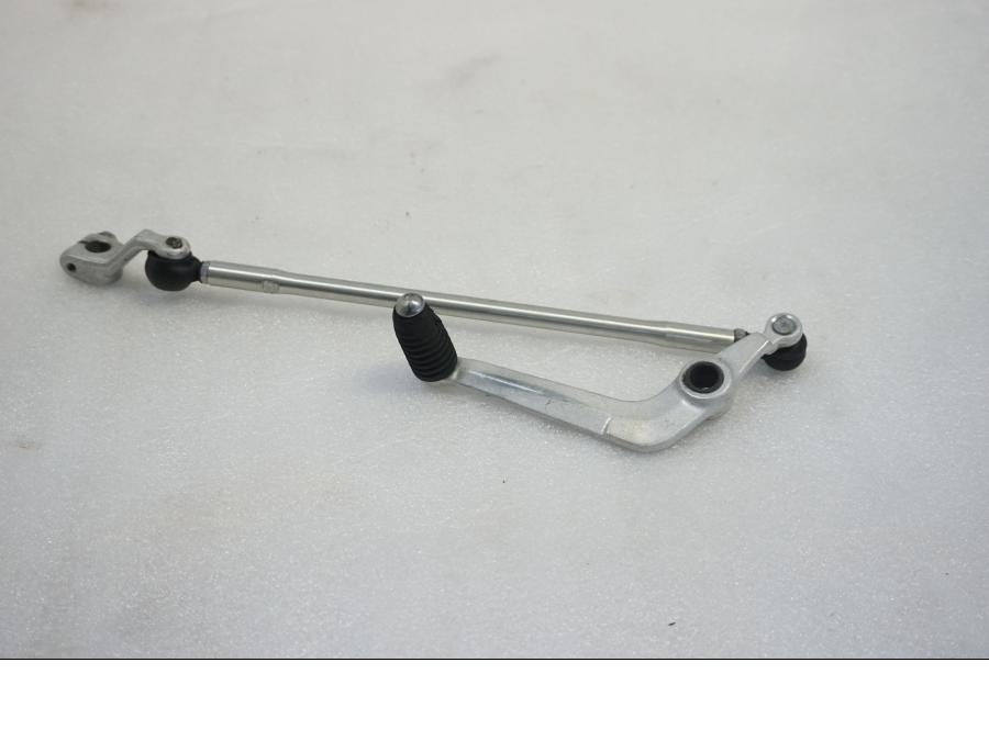 Framsidan på Växelpedal från en Yamaha YZF R6 -1999 motorcykel.