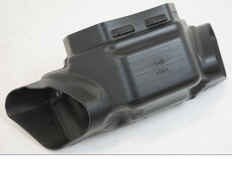 Baksidan på Luftintag från en Yamaha YZF 1000 R1 -2009 motorcykel.