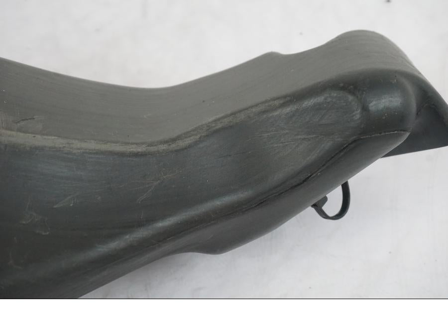 Snett uppifrån på Luftintag från en Kawasaki ZZ-R 1400 -2009 motorcykel.