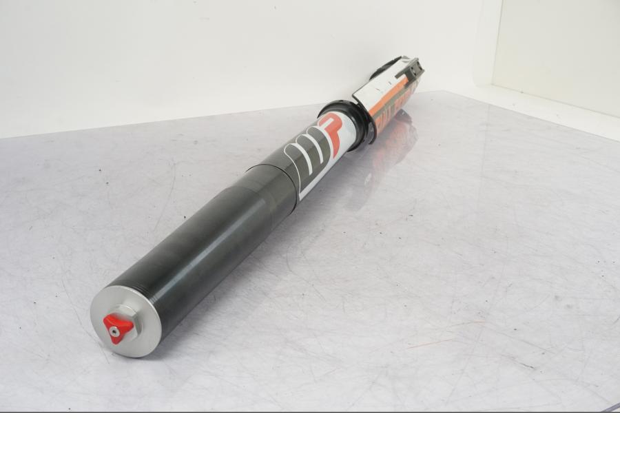 Baksidan på Gaffelben från en KTM 690 SMCR -2020 motorcykel.