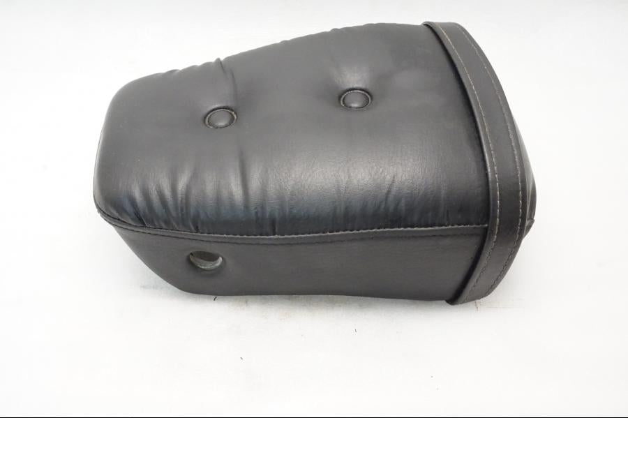 Vänster sida på Sadel från en Yamaha XV 535 -1999 motorcykel.