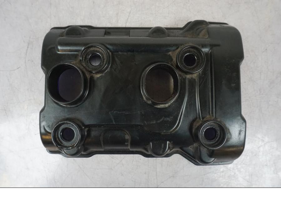 Höger sida på Ventilkåpa från en BMW F 750 GS -2020 motorcykel.