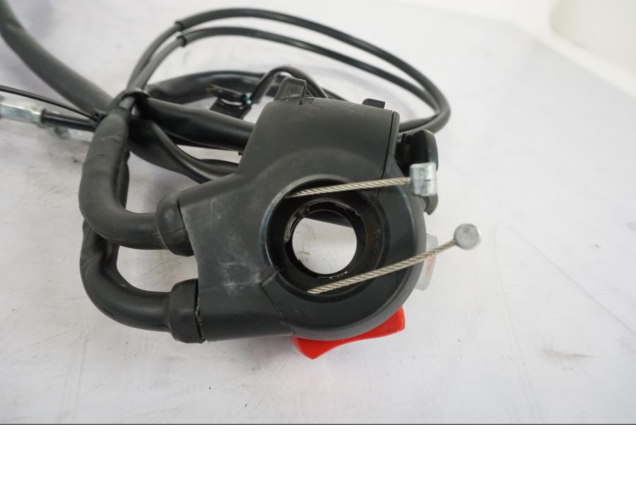 Höger sida på Styrelreglage från en Honda VFR 1200 -2010 motorcykel.