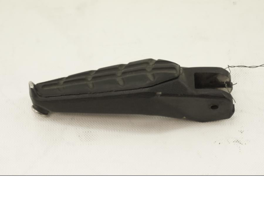 Framsidan på Fotpinne från en Ducati X Diavel S -2017 motorcykel.