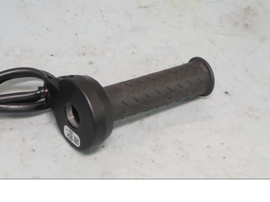 Baksidan på Gasreglage från en Aprilia Tuono V4R -2018 motorcykel.