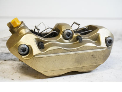 Baksidan på Bromsok från en BMW S 1000 RR -2011 motorcykel.