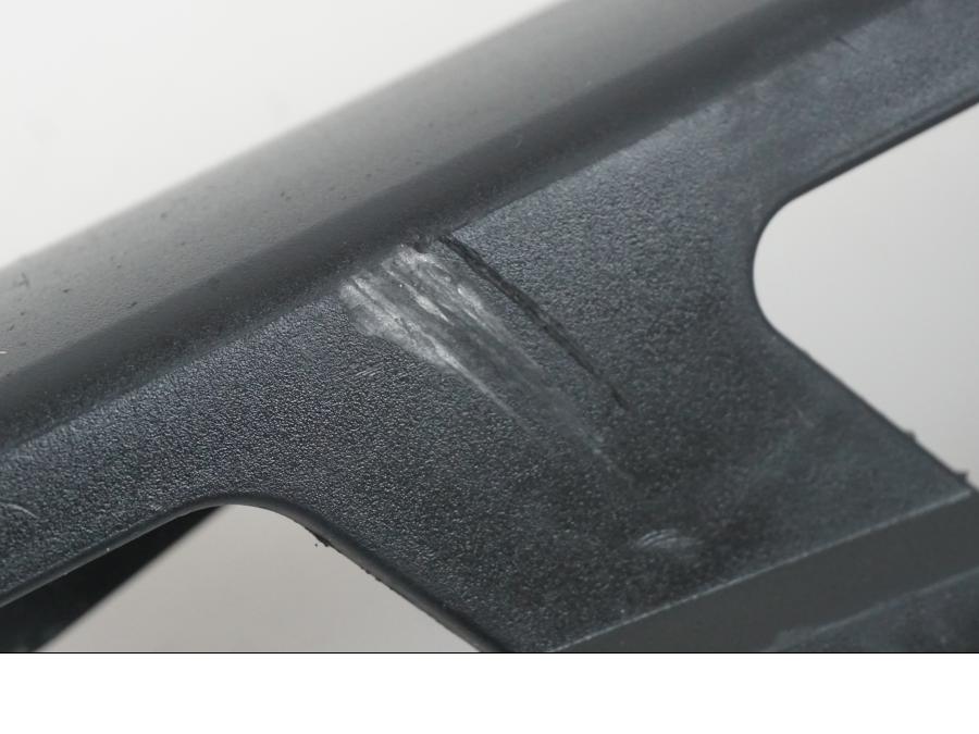 Baksidan på Kedjeskydd från en Suzuki GSX-R 1000 -2007 motorcykel.