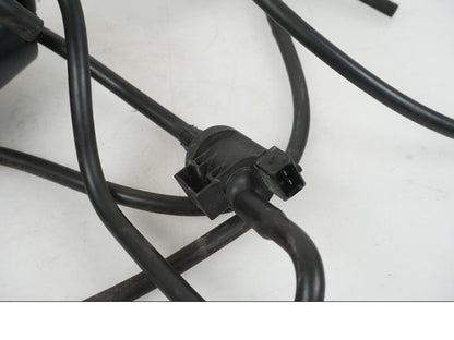 Höger sida på Fuel Evap System från en BMW F 750 GS -2019 motorcykel.