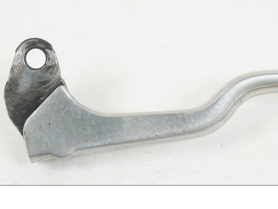 Baksidan på Kopplingsgrepp från en Suzuki GSX-R 1000 -2003 motorcykel.