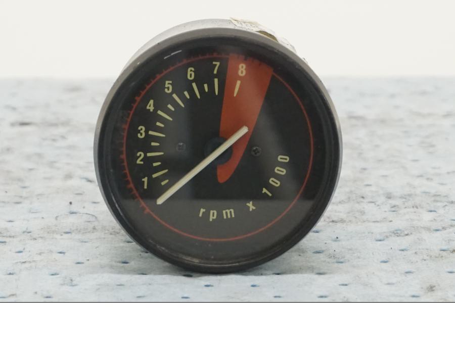 Framsidan på Varvräknare från en BMW F 650 ST -1999 motorcykel.