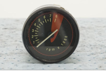 Framsidan på Varvräknare från en BMW F 650 ST -1999 motorcykel.