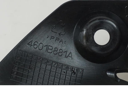 Snett uppifrån på Värmeskydd från en Ducati Monster 1200 -2019 motorcykel.