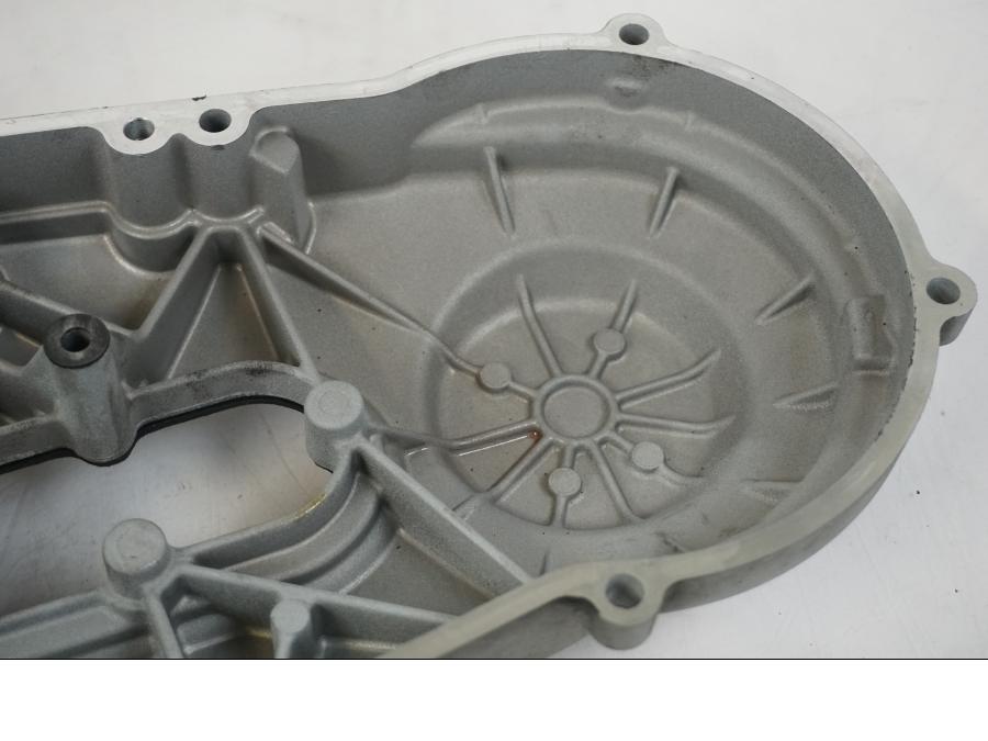 Extrabild3 på Transmissionskåpa från en H-D Softail Standard FXST -2001 motorcykel.