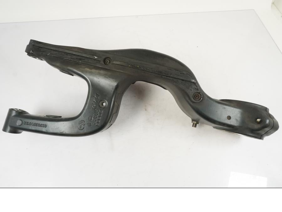 Extrabild3 på Sving från en KTM 1290 Super Duke R -2015 motorcykel.