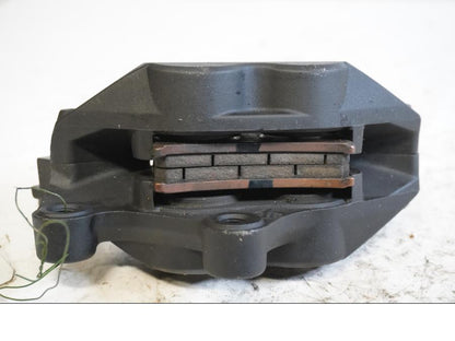 Höger sida på Bromsok från en BMW F 800 S -2007 motorcykel.