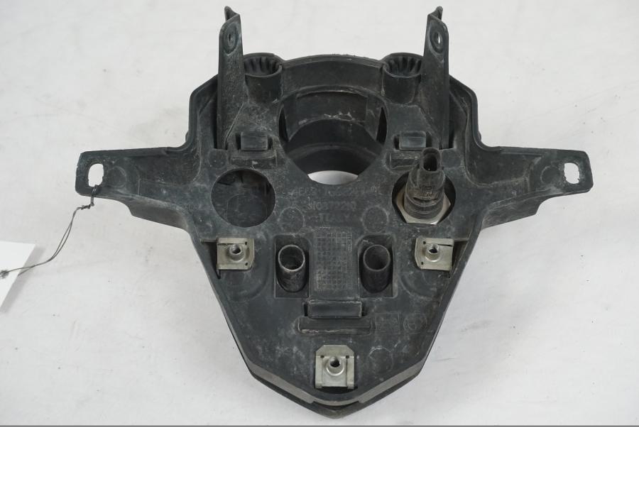 Snett uppifrån på Tändningslåskåpa från en BMW F 800 GS -2008 motorcykel.