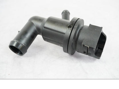 Framsidan på Vattentermostathus från en BMW R 1250 GSA -2021 motorcykel.