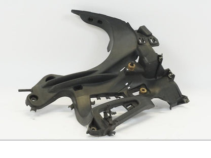 Baksidan på Toppkåpstag från en BMW K 1200 S -2006 motorcykel.