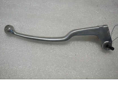 Framsidan på Kopplingsgrepp från en Yamaha YZF 1000 R1 -2001 motorcykel.