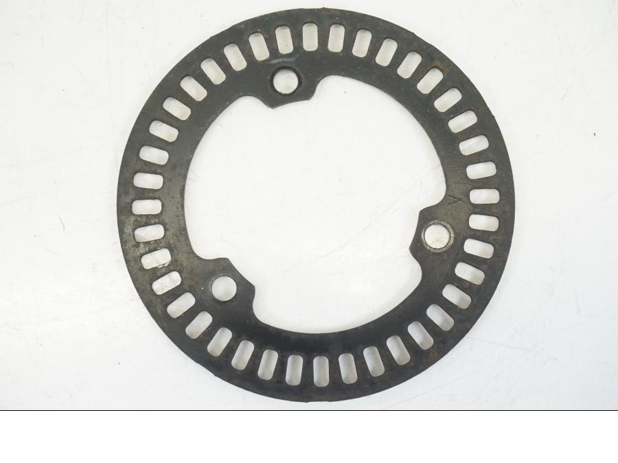 Höger sida på ABS krans från en Yamaha XSR 700 -2016 motorcykel.