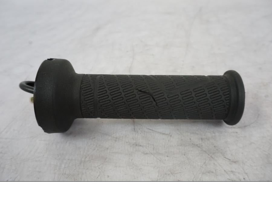 Höger sida på Värmehandtag från en KTM 1290 Super Duke R -2021 motorcykel.