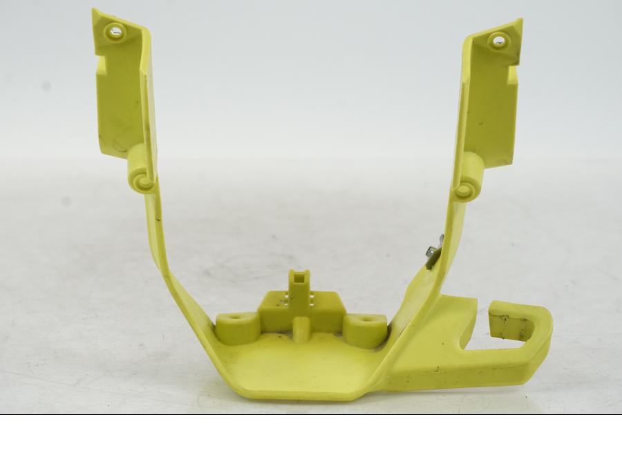 Framsidan på Strålkastarfäste från en Husqvarna 701 Supermoto -2020 motorcykel.