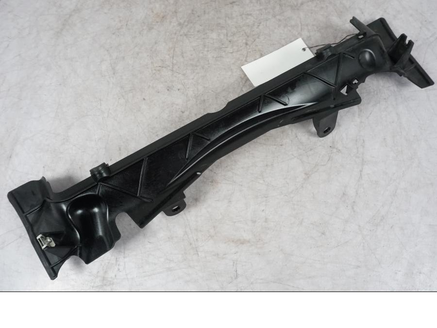 Framsidan på Vindavvisare från en BMW K 1600 GTL -2015 motorcykel.