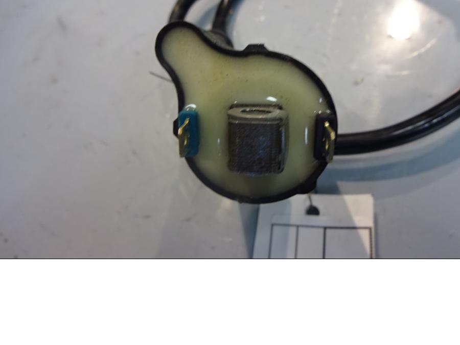 Baksidan på Tändspole från en Honda NC 750 S -2017 motorcykel.