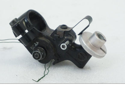 Baksidan på Kopplingsklo från en Aprilia RSV 1000 -2010 motorcykel.