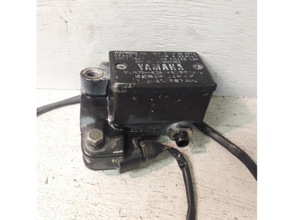 Framsidan på Bromshuvudcylinder från en Yamaha XTZ 750 -1995 motorcykel.